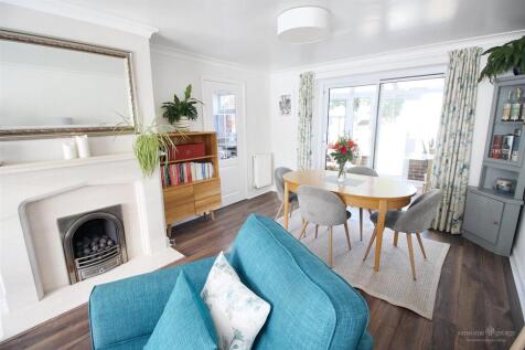 Living/Dining Room