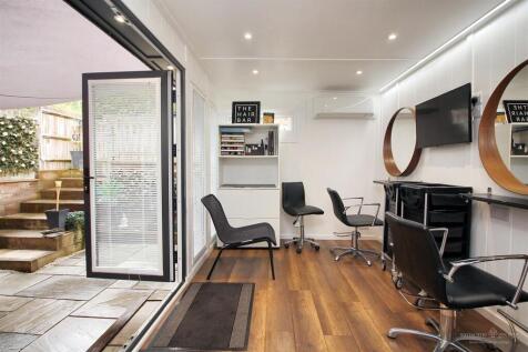 Studio/Office