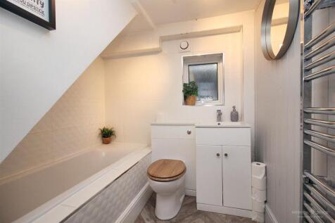 Ground Floor Bathroom