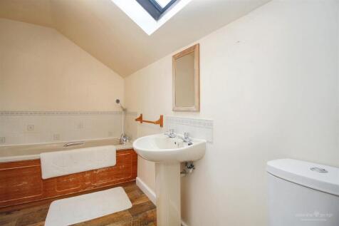 First Floor Bathroom