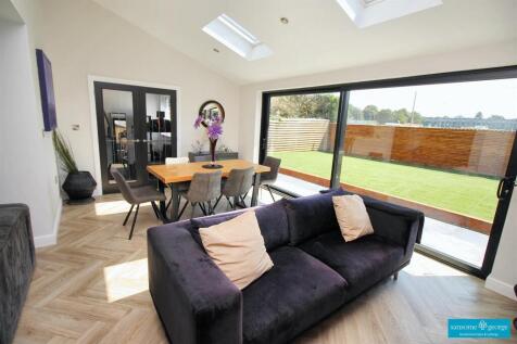 Family Room/Dining Room