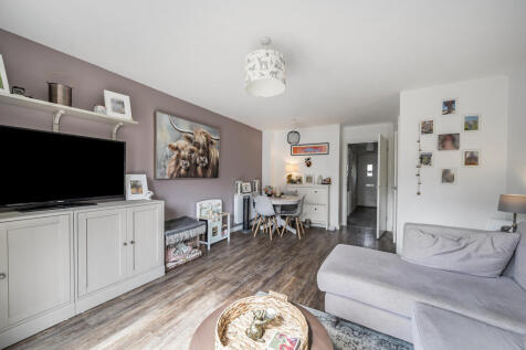 frontroom1