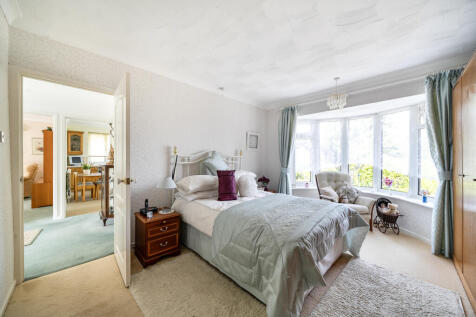 bedroom1