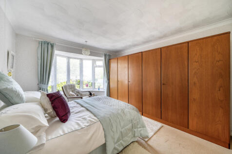 bedroom2