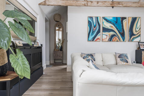 13688511368ed24b3ad642