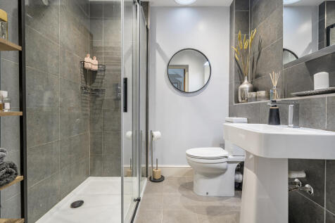 1368851768ed243bab9e0