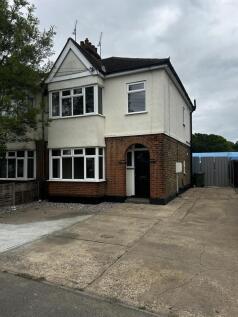 3 Bedroom Semi-Detached House