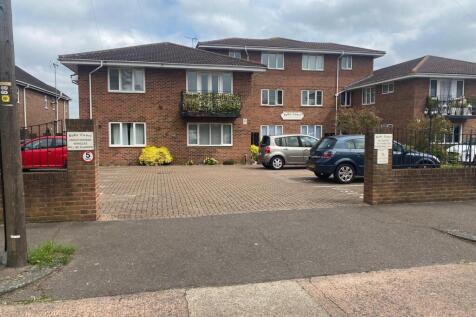 2 Bedroom Ground Floor Flat