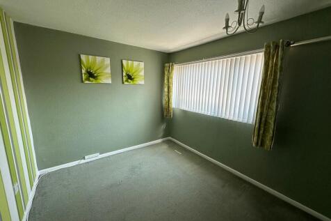 IMG-20250520-WA00...