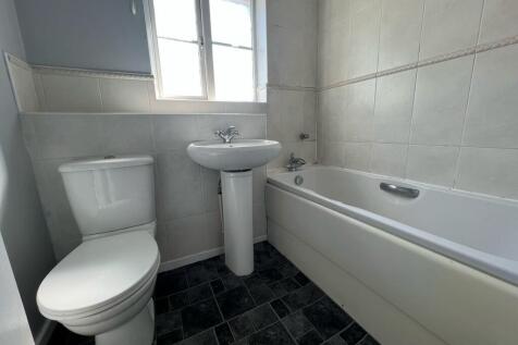 IMG-20250412-WA00...