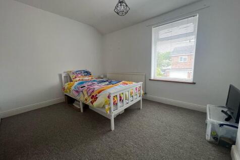 IMG-20250508-WA00...