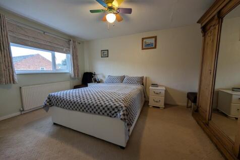 PXL_20251003_0942...