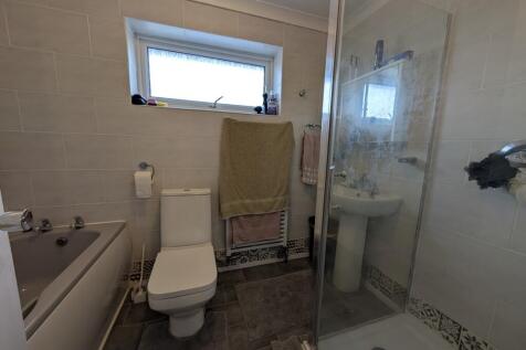 PXL_20251003_0941...