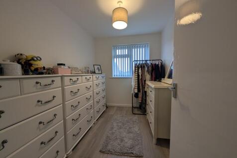 PXL_20251003_0942...