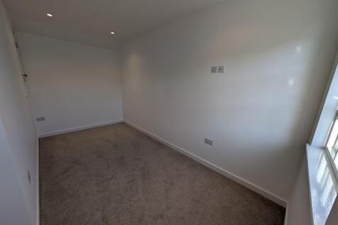 PXL_20251006_1402...