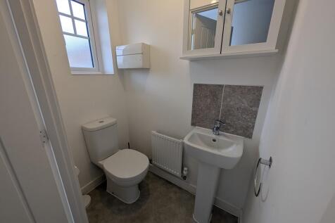 PXL_20251028_1324...