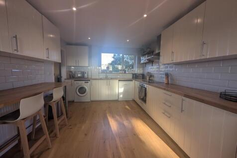 PXL_20251024_0914...