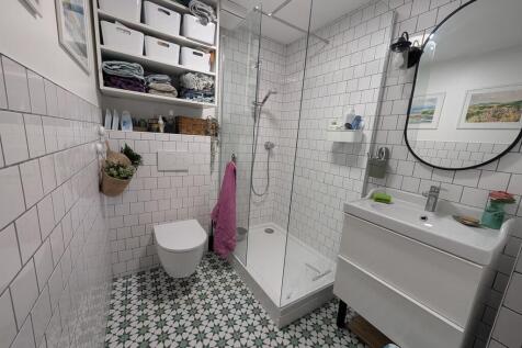 PXL_20251006_1004...