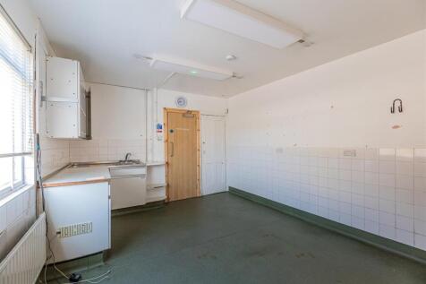 Cowbridge Road 463-7.jpg