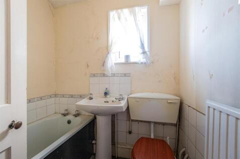 Cowbridge Road 463-16.jpg