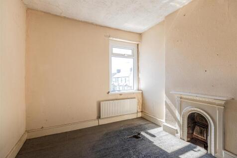 Cowbridge Road 463-17.jpg