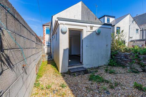 Cowbridge Road 463-4.jpg