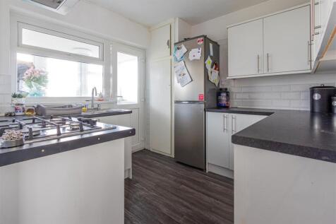 Penmaen Walk Kitchen-1.jpg