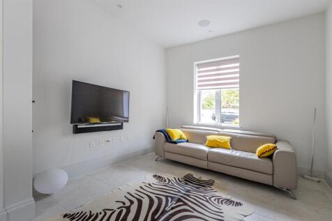 Llandaff Place 10-38.jpg