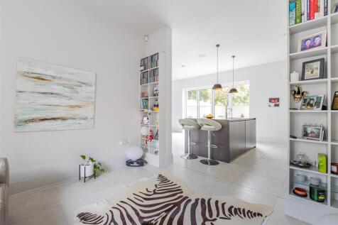 Llandaff Place 10-39.jpg