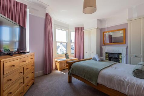 Amesbury Road 1-4.jpg