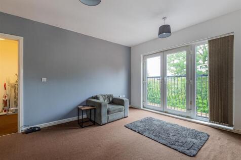 Meadow Way 22-7.jpg