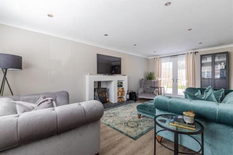 Deepdene Close 11-1.jpg