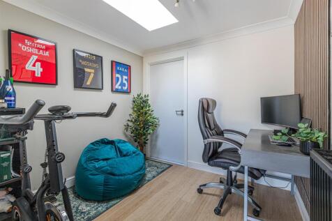 Deepdene Close 11-7.jpg
