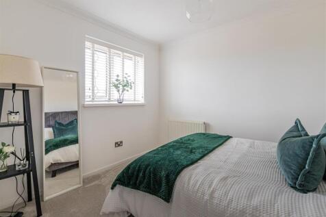 Deepdene Close 11-19.jpg