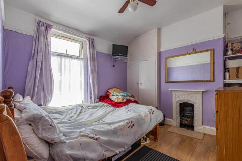 Neville Place 2-5.jpg