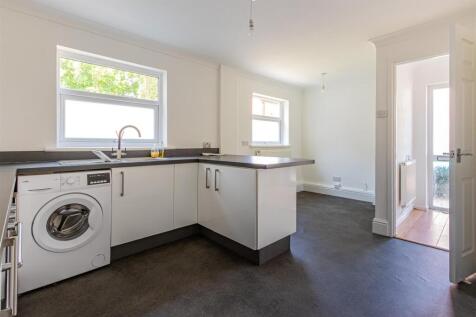 Penhill Close 33 (12 of 15).jpg