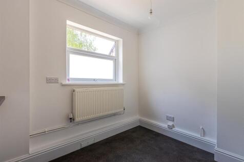 Penhill Close 33 (13 of 15).jpg