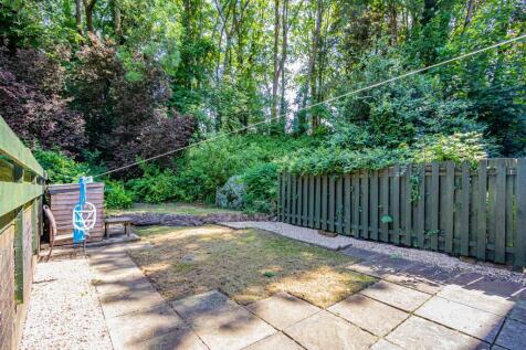 Penhill Close 33 (4 of 15).jpg