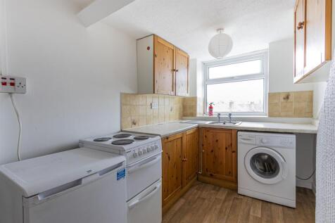 Coldstream Terrace 6, 3-5.jpg