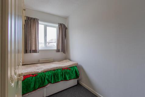 Coedriglan Drive 54-6.jpg