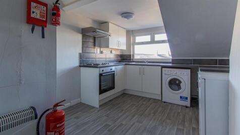 Coldstream Terrace 4, 4-6.jpg