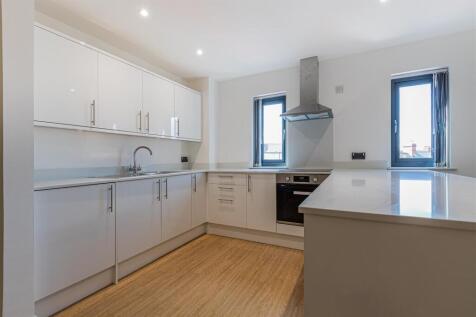 10 Victoria Park Court-3.jpg