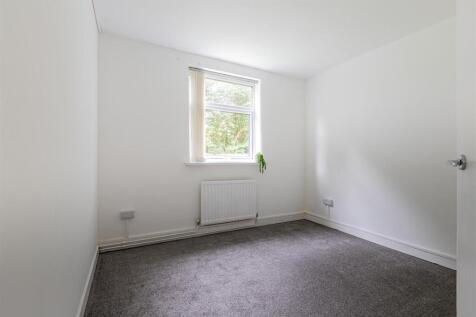 Fairwood Road 101-7.jpg
