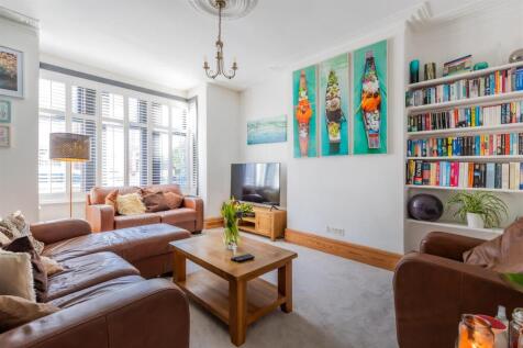 Kingsland Road 13-20.jpg