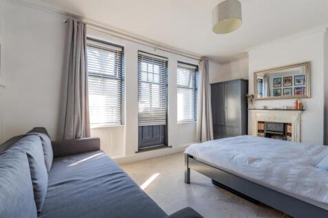 Kingsland Road 13-7.jpg