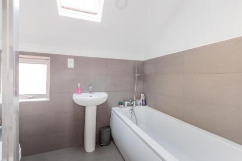 Kingsland Road 13-16.jpg