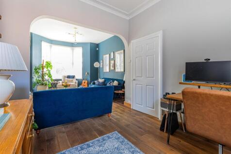 Grange Gardens 10-3.jpg