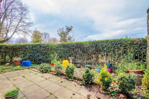 Fairleigh Mews 6-9.jpg