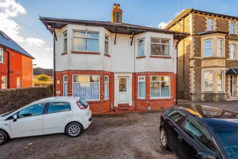 Station Road 75, 3a-10.jpg