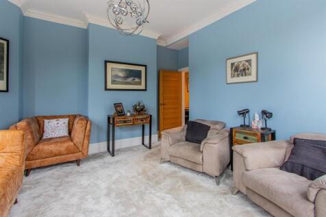 Penhill Road 18, 2-2.jpg